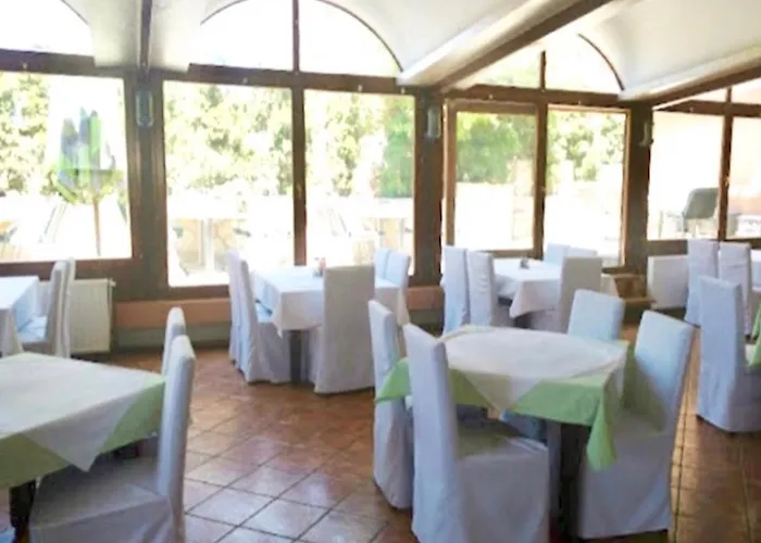 Inn Pozarevac Отель Пожаревац